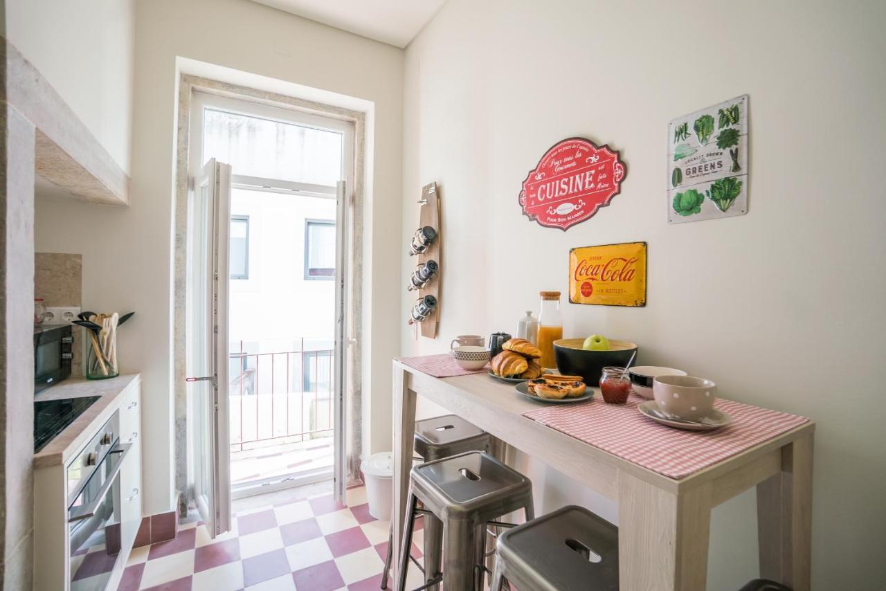Stylish Near Av. Liberdade Apartment